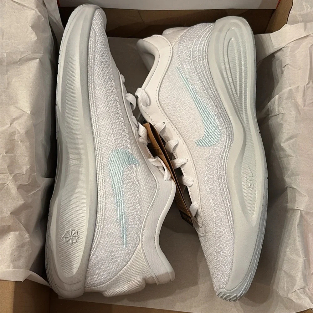 Nike GT Hustle Academy Basketball Shoes - Picture 2 of 15